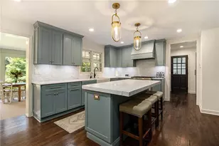 2572 Hyde Manor Dr NW, Atlanta, GA 30327 - Photo 9