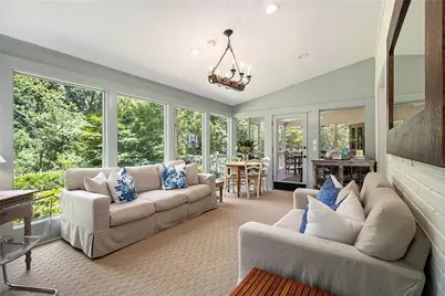 2572 Hyde Manor Drive NW, Atlanta, GA 30327 - Photo 15