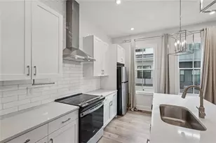 193 Chestnut Circle NE, Atlanta, GA 30342 - Photo 3