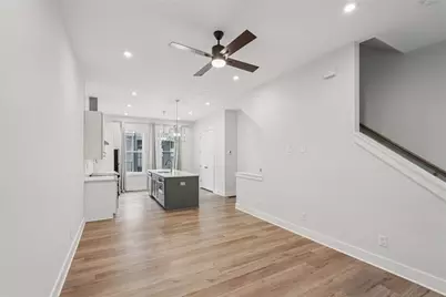 193 Chestnut Circle NE #38, Atlanta, GA 30342 - Photo 9