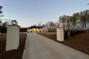 613 Bill Rutledge Rd, Winder, GA 30680 - Photo 9