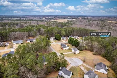 5105 Reynolds Court, Monroe, GA 30656 - Photo 3