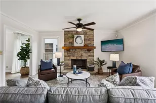 8923 Carroll Manor Dr, Atlanta, GA 30350 - Photo 3