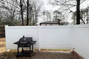 1050 Mathews Ct SE, Smyrna, GA 30080 - Photo 19