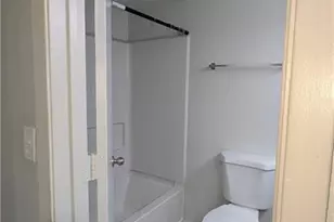 221 Seasons Pkwy, Norcross, GA 30093 - Photo 23