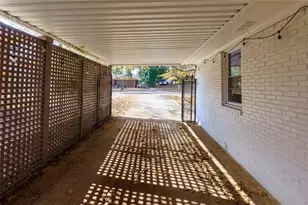 2228 Polar Rock Ave SW, Atlanta, GA 30315 - Photo 5