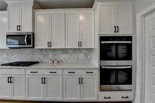 2989 Sweet Red Cir, Braselton, GA 30517 - Photo 9