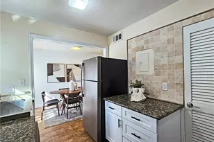 136 Peachtree Memorial Dr NW, Atlanta, GA 30309 - Photo 7