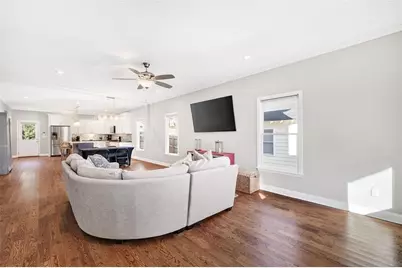 208 Mellrich Avenue NE, Atlanta, GA 30317 - Photo 9