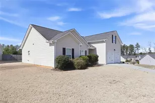 606 Cole Creek Dr, Dallas, GA 30157 - Photo 3