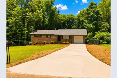 4025 N Quail Drive, Douglasville, GA 30135 - Photo 1
