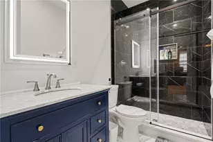 657 Lockton Pl, Atlanta, GA 30342 - Photo 17