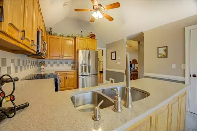 4720 Meadowlark Drive SE, Conyers, GA 30094 - Photo 15