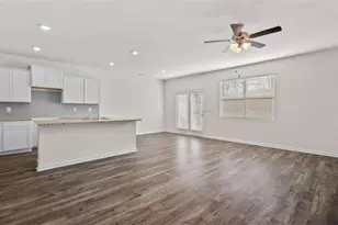 1309 Aura Ln, Lawrenceville, GA 30045 - Photo 3