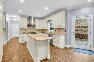 1828 Chedworth Ln, Stone Mountain, GA 30087 - Photo 11