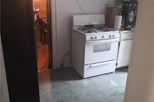 515 Spring Valley Rd NW, Atlanta, GA 30318 - Photo 11