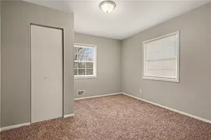 2328 Emerald Lake Ct, Decatur, GA 30035 - Photo 5