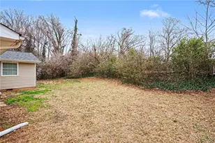 2328 Emerald Lake Ct, Decatur, GA 30035 - Photo 13