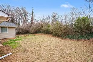 2328 Emerald Lake Ct, Decatur, GA 30035 - Photo 13