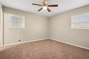 2328 Emerald Lake Ct, Decatur, GA 30035 - Photo 9