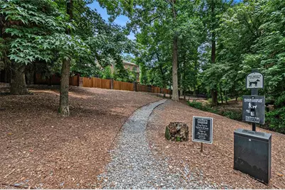 3235 Roswell Road #818, Atlanta, GA 30305 - Photo 23