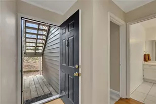 330 Teal Ct, Roswell, GA 30076 - Photo 3