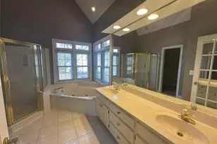 1554 Laurel Ridge Dr, Lawrenceville, GA 30043 - Photo 11