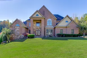 940 Chateau Forest Rd, Hoschton, GA 30548 - Photo 3