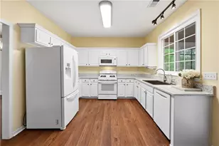 110 Wallnut Hall Cir, Woodstock, GA 30189 - Photo 7