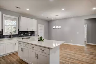 567 M L King Jr Dr, Jefferson, GA 30549 - Photo 11