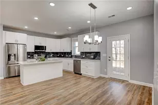 567 M L King Jr Dr, Jefferson, GA 30549 - Photo 5