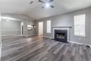 1101 Old Saybrook Ct, Stone Mountain, GA 30083 - Photo 5