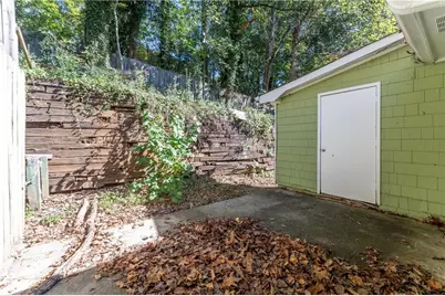 1101 Old Saybrook Court, Stone Mountain, GA 30083 - Photo 21