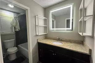 1101 Old Saybrook Ct, Stone Mountain, GA 30083 - Photo 13