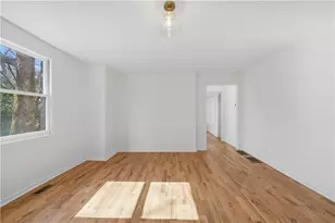 2415 Charleston Oaks Ln, Decatur, GA 30030 - Photo 17