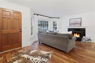 618 Wedgewood Dr, Woodstock, GA 30189 - Photo 9