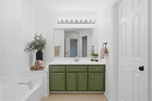 618 Wedgewood Dr, Woodstock, GA 30189 - Photo 29