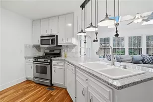 618 Wedgewood Dr, Woodstock, GA 30189 - Photo 17