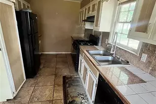 46 W Wedgewood Cir, Newnan, GA 30263 - Photo 11