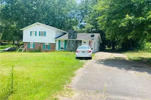 46 W Wedgewood Cir, Newnan, GA 30263 - Photo 3