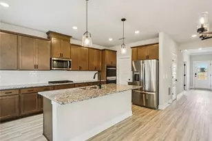 938 Brookshade Trl, Lawrenceville, GA 30045 - Photo 7