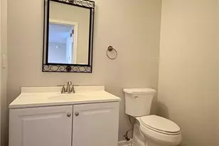 1505 Yorktown Dr, Lawrenceville, GA 30043 - Photo 9