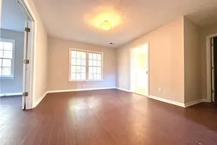 1505 Yorktown Dr, Lawrenceville, GA 30043 - Photo 5