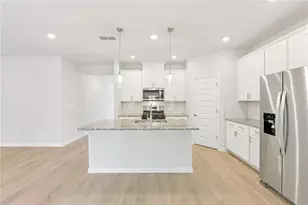 928 Brookshade Trl, Lawrenceville, GA 30045 - Photo 23