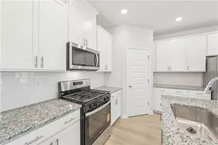 928 Brookshade Trl, Lawrenceville, GA 30045 - Photo 21