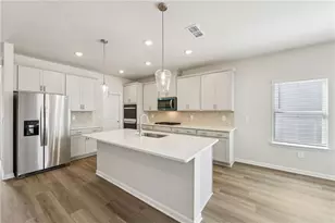 918 Brookshade Trl, Lawrenceville, GA 30045 - Photo 13