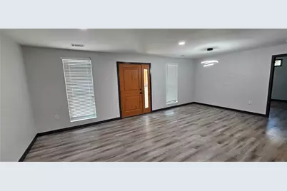 185 Glenrose Circle SW, Atlanta, GA 30354 - Photo 3