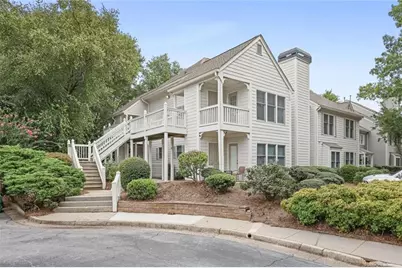 911 Hollyfax Circle NE, Atlanta, GA 30328 - Photo 9