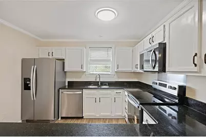 911 Hollyfax Circle NE, Atlanta, GA 30328 - Photo 29