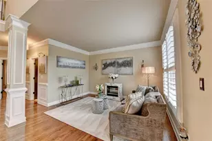 302 Double Gate Way, Sugar Hill, GA 30518 - Photo 3